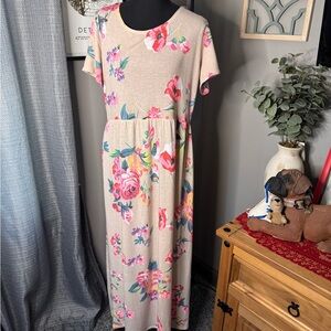 Chris & Carol Floral Maxi Dress in Cream and Pink
